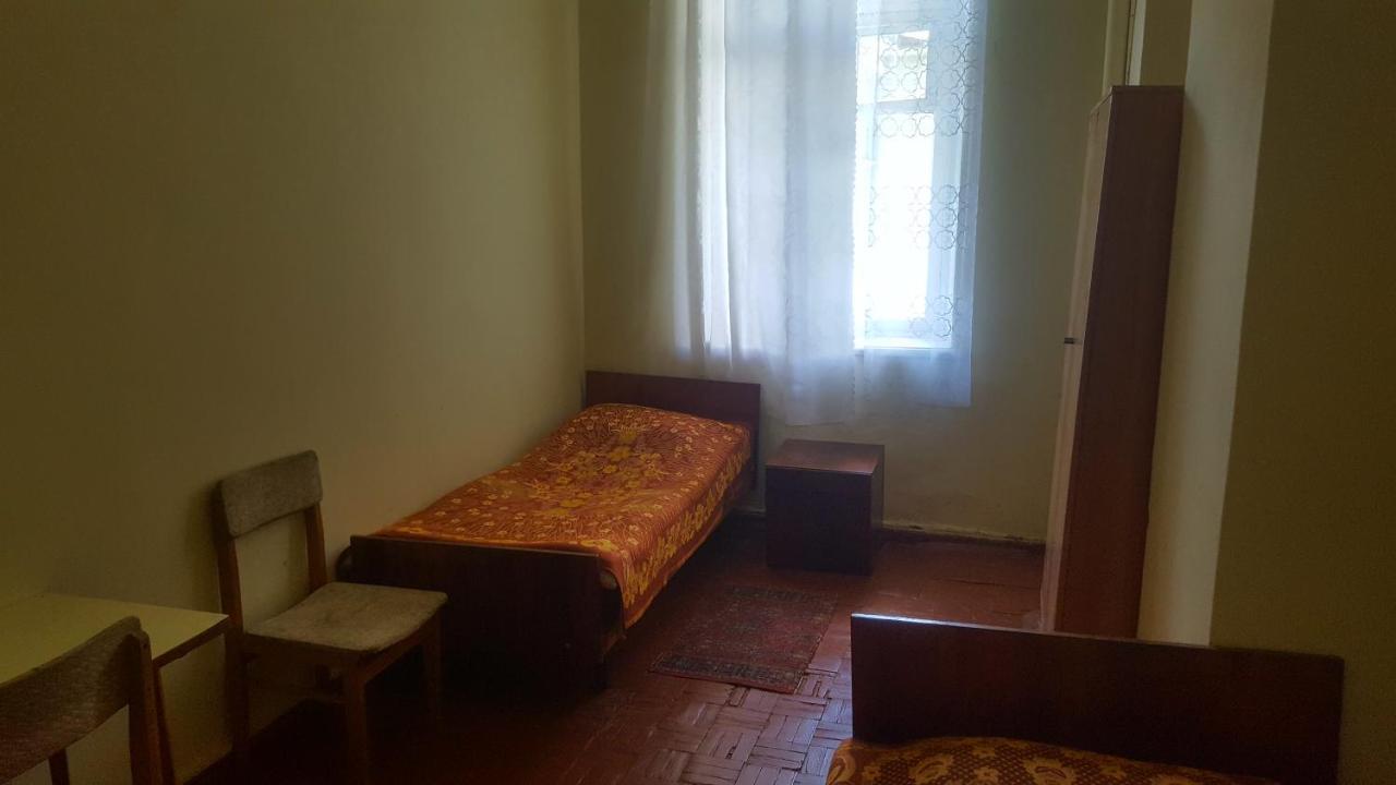 Firuza Hostel Borjomi Esterno foto