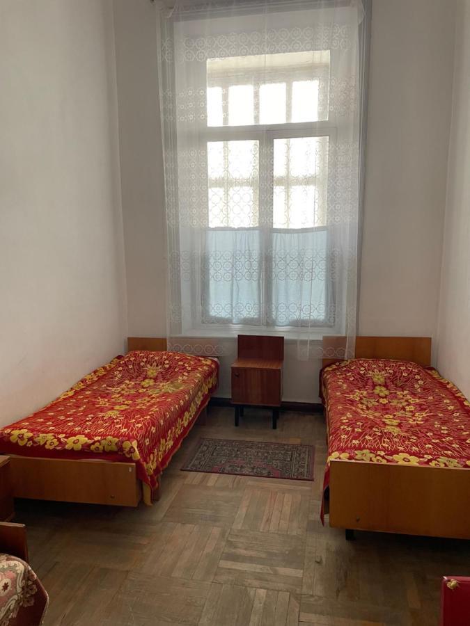 Firuza Hostel Borjomi Esterno foto