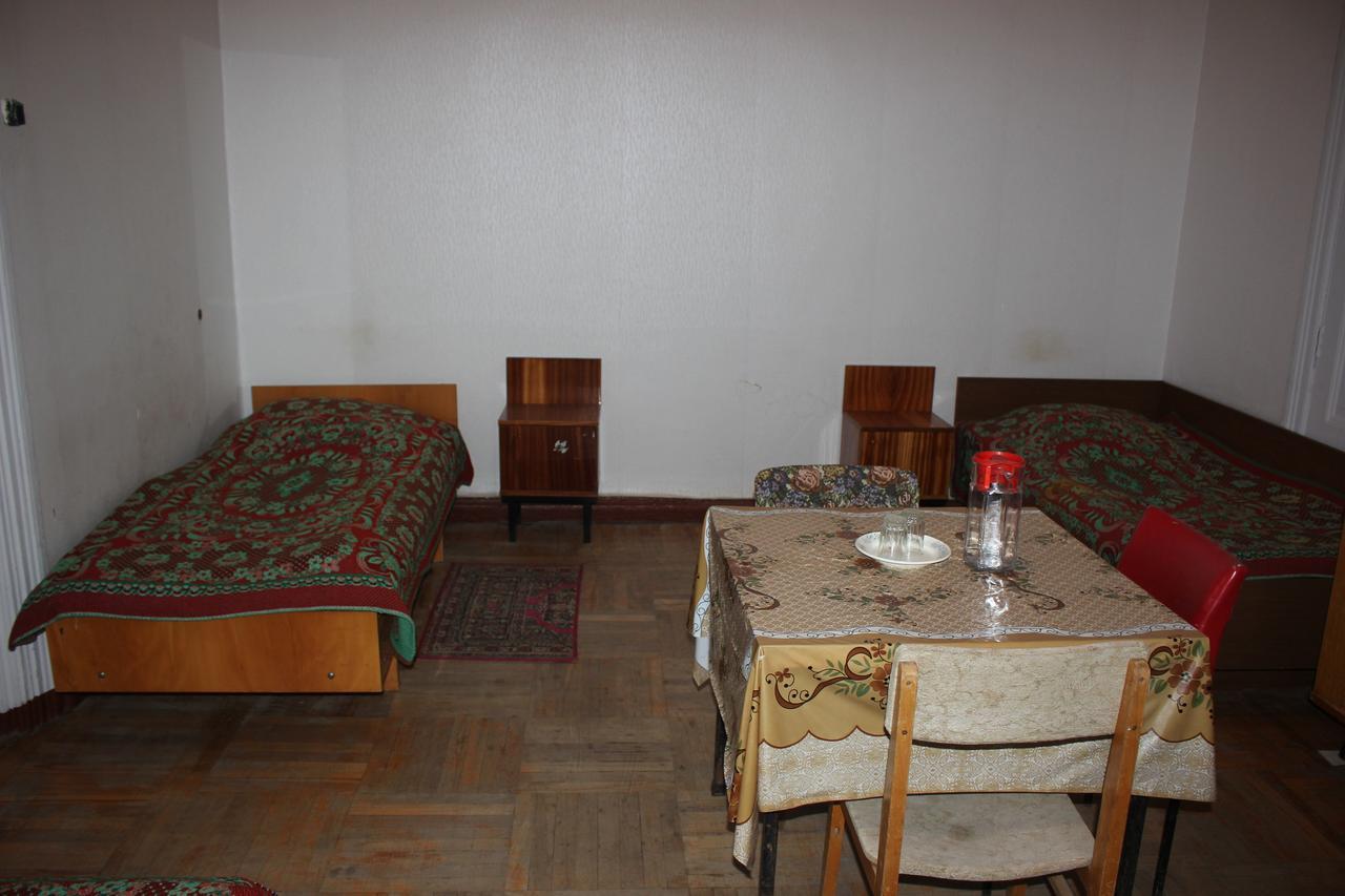 Firuza Hostel Borjomi Esterno foto