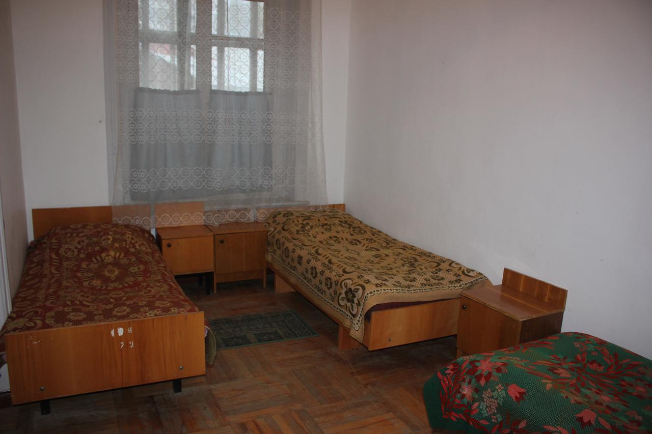 Firuza Hostel Borjomi Esterno foto